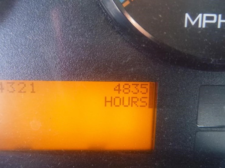 2013-international-7600-image-31