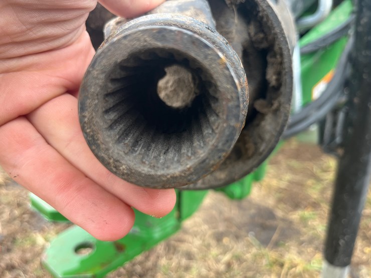 john-deere-560m-image-9