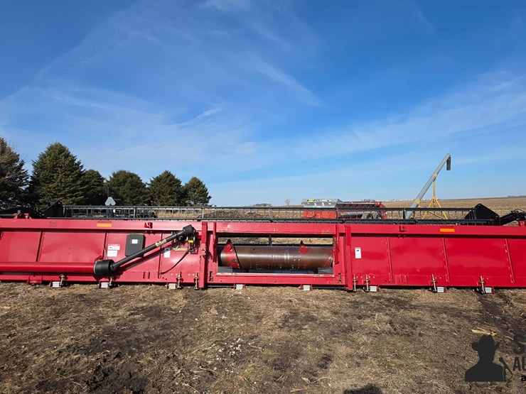 2011-case-ih-3020-image-6