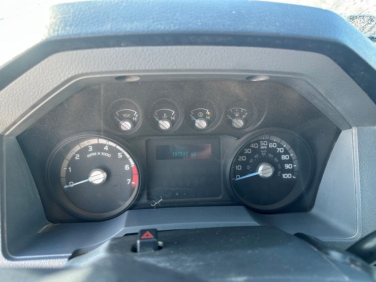 2015-ford-f350-image-34