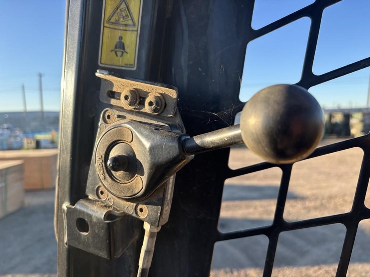 caterpillar-262c2-image-26