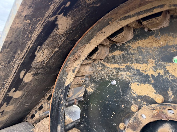 #41005-•-2022-zuidberg-36"-combine-tracks-image-19