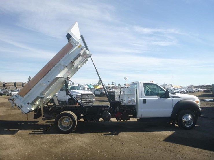 2011-ford-f550-image-9