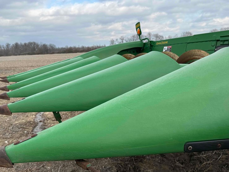 john-deere-608c-image-8