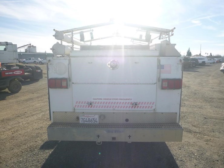 2004-chevrolet-2500-image-6