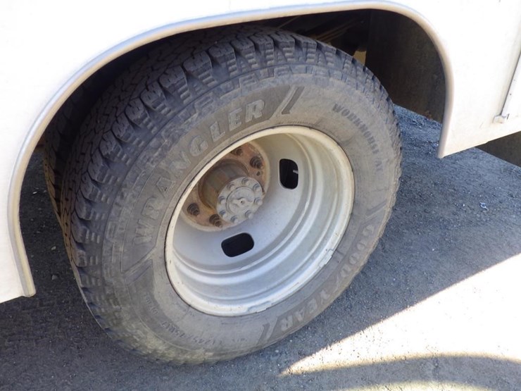 2015-ford-f350-image-14