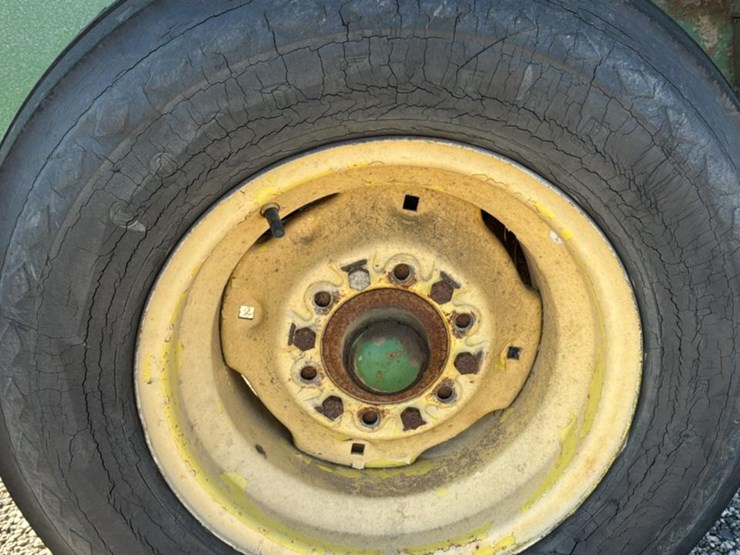 john-deere-510-image-25