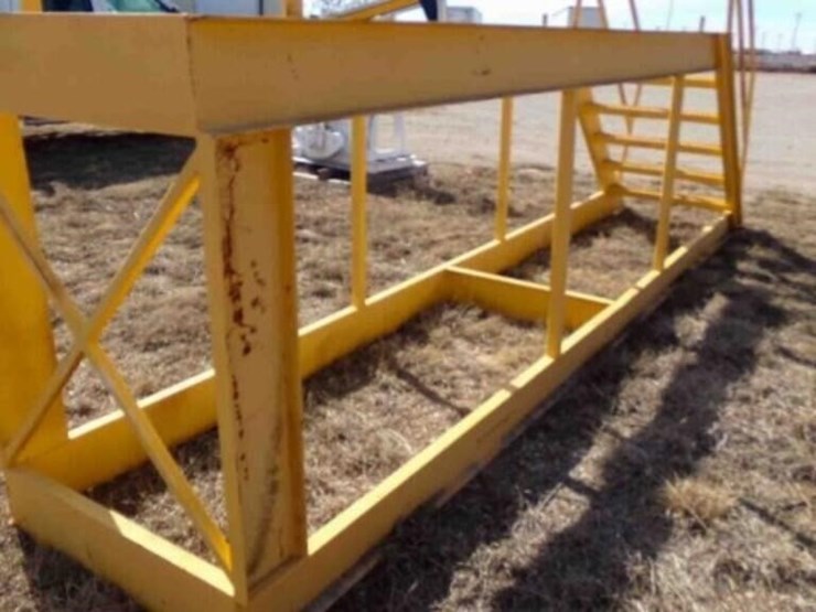 metal-steps-platform,-no-floor,-18'-l,-40"-w-image-5