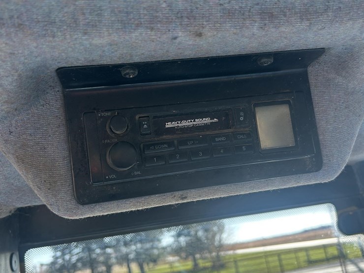 new-holland-tl90-image-16