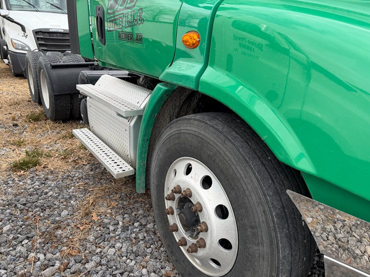 #40990-•-2019-freightliner-cascadia-s/a-daycab-truck-tractor-vin:-3akjgbdv5ksks6034-image-39