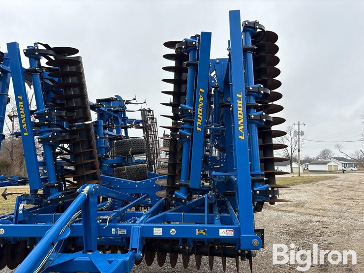 2021-landoll-8550-48-mulch-finisher-image-10