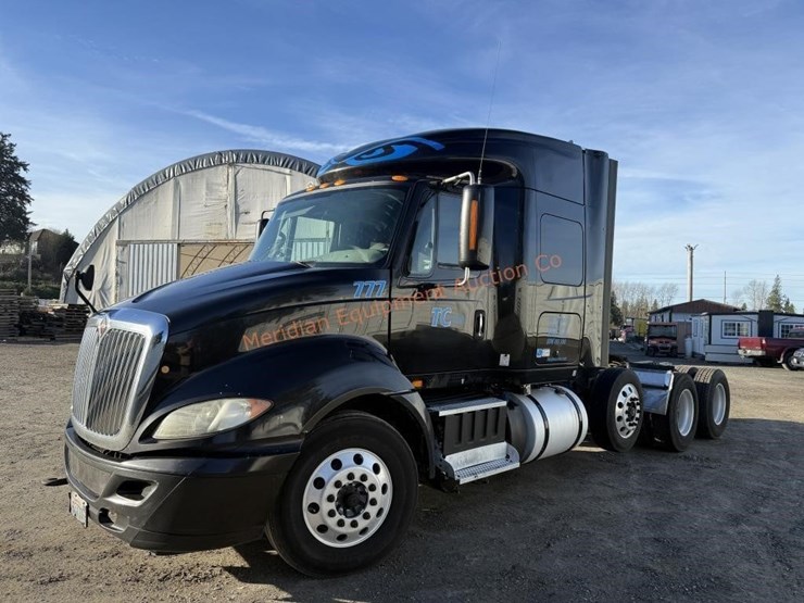 2017-international-prostar-image-1