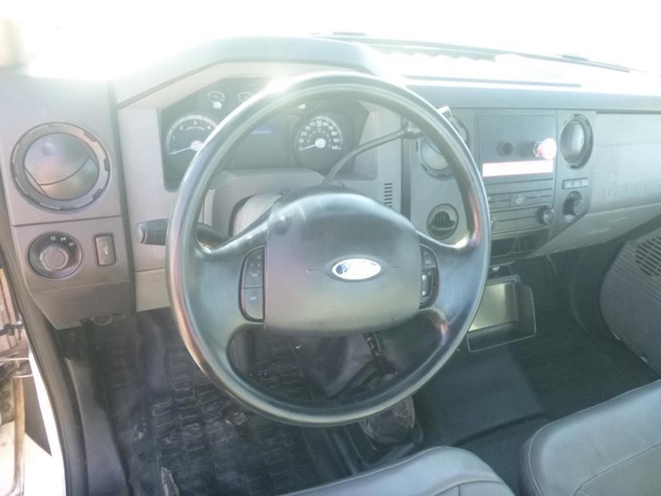 2012-ford-f650-image-13