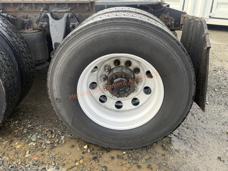 2017-international-prostar-image-18