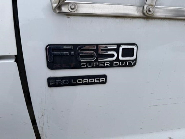 2009-ford-f650-xlt-image-8