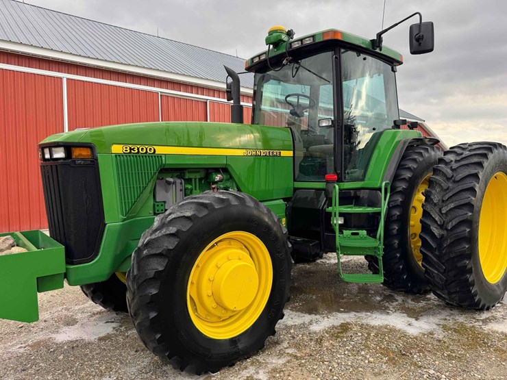 1997-john-deere-8300-image-19