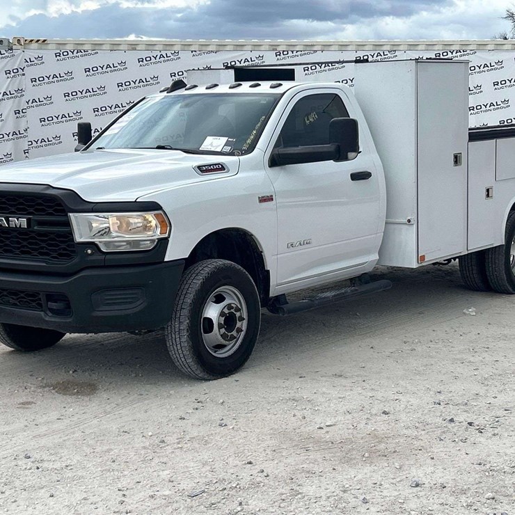 2019 DODGE 3500