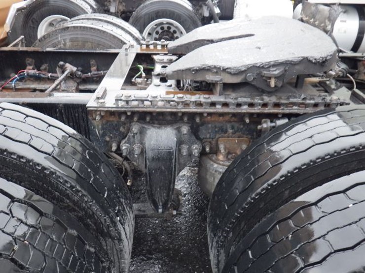 2016-freightliner-cascadia-125-image-8