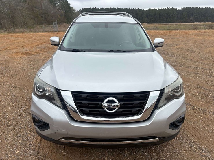 2017-nissan-pathfinder-image-5