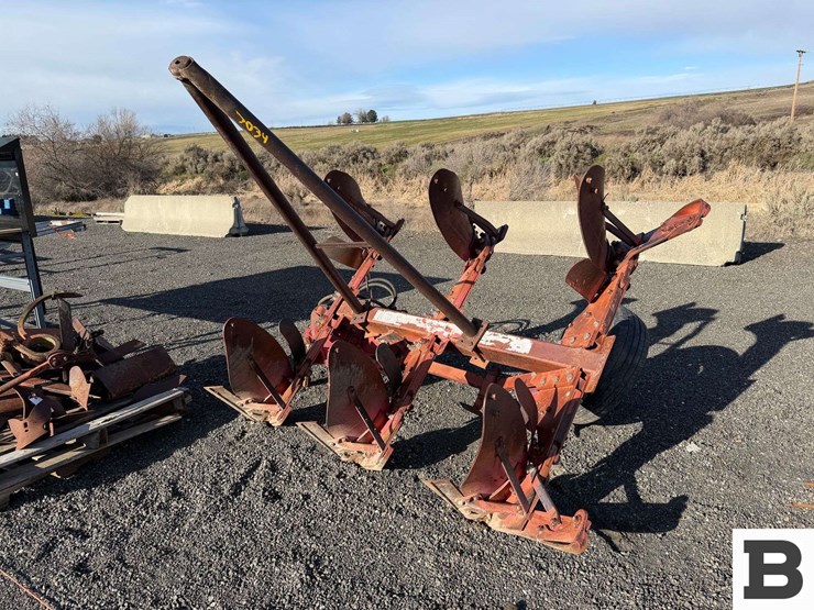 massey-ferguson-57-image-1