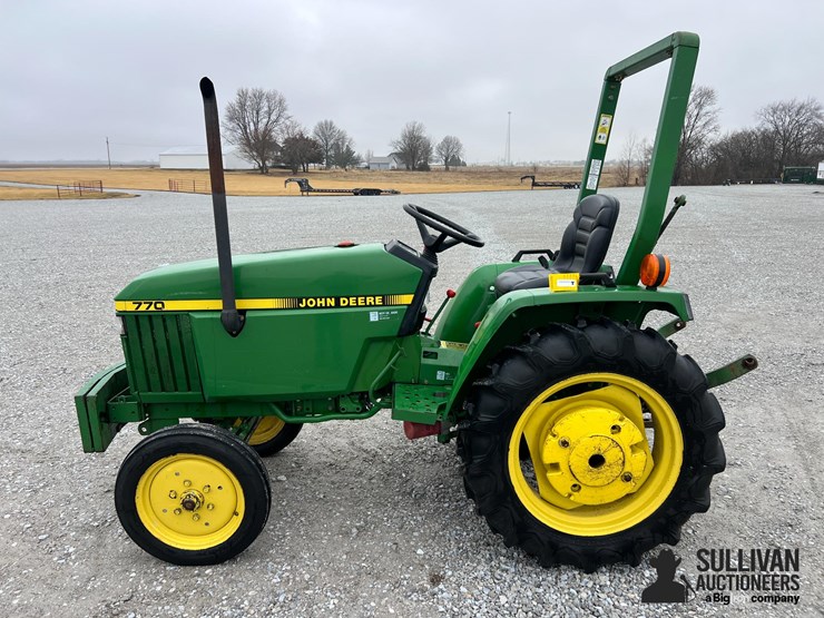 1990-john-deere-770-image-8