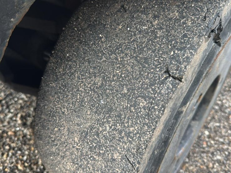 caterpillar-gc70k-image-22