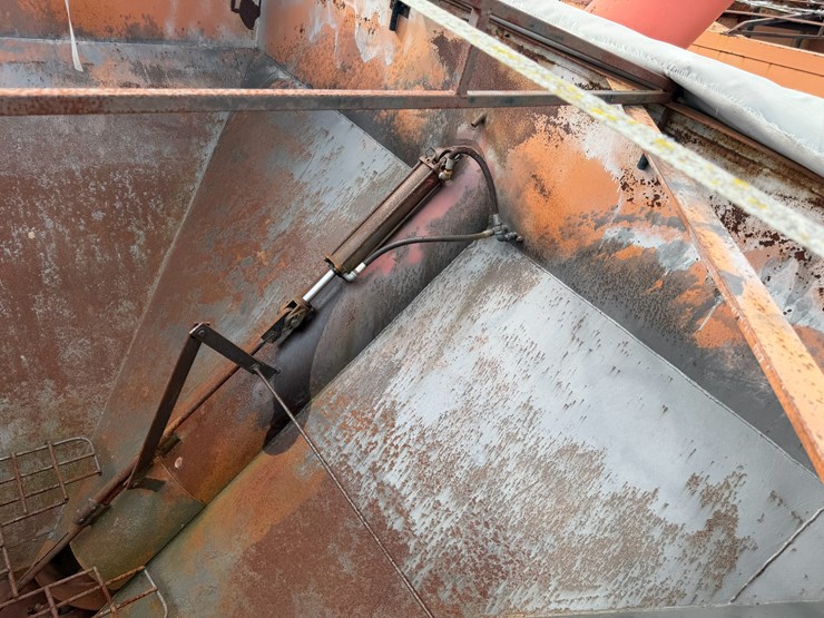 #41025-•-dennis-grain-cart-image-48