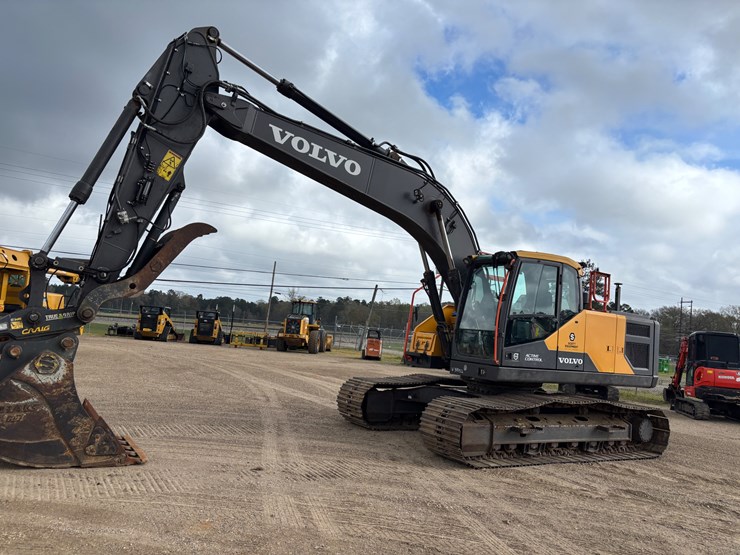 2022-volvo-ec220el-image-1