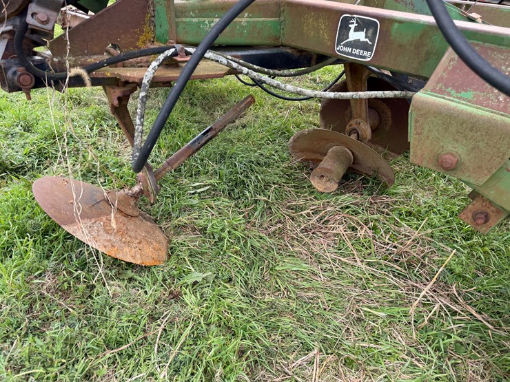 john-deere-630-image-23