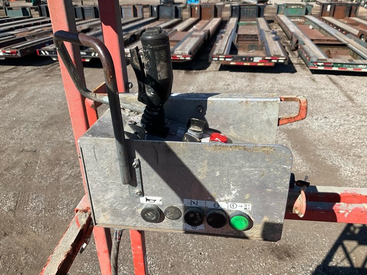 2015-skyjack-sj7135rt-image-66