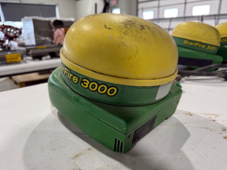 john-deere-3000-image-2