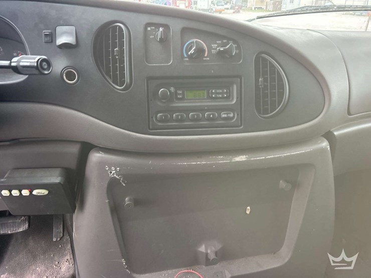 2001-ford-e450-image-14