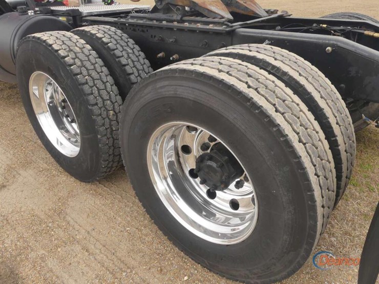 2012-mack-chu613-truck-tractor,-s/n-1m1an09y9cm008352:-mack-mp8-eng.,-eaton-13-sp.,-wet-line,-air-brakes,-air-ride-cab,-camelback-susp.,-sliding-5th-wheel,-dual-stacks,-24.5-tires,-59k-mi.-image-4