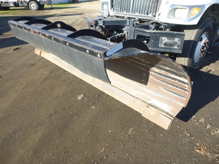 2004-international-7400-image-17