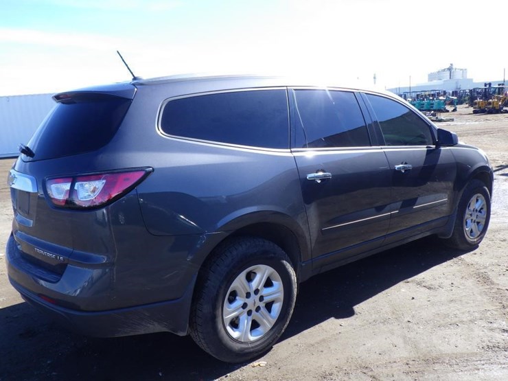 2014-chevrolet-traverse-image-3