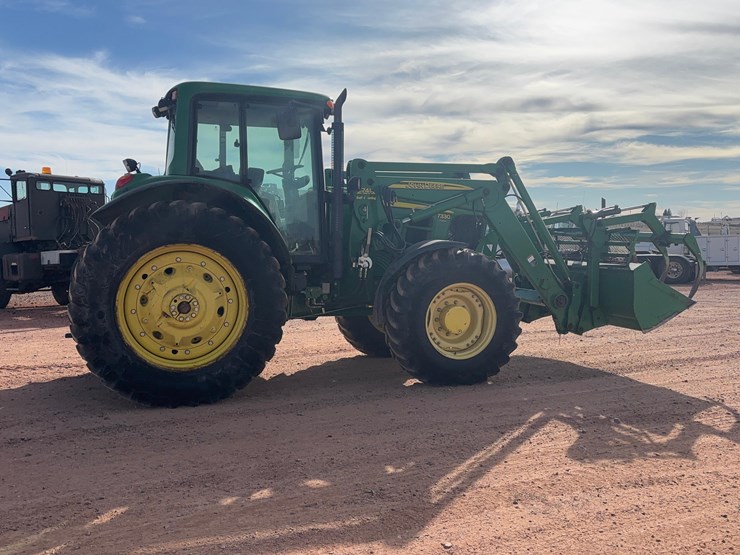 2008-john-deere-7330-premium-image-5
