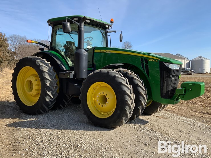2013-john-deere-8360r-image-3