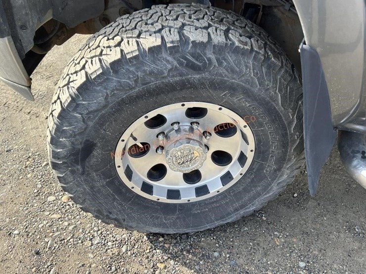 2002-chevrolet-silverado-2500-image-9