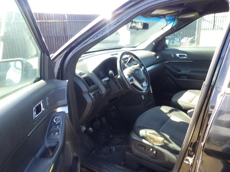 2013-ford-explorer-image-5