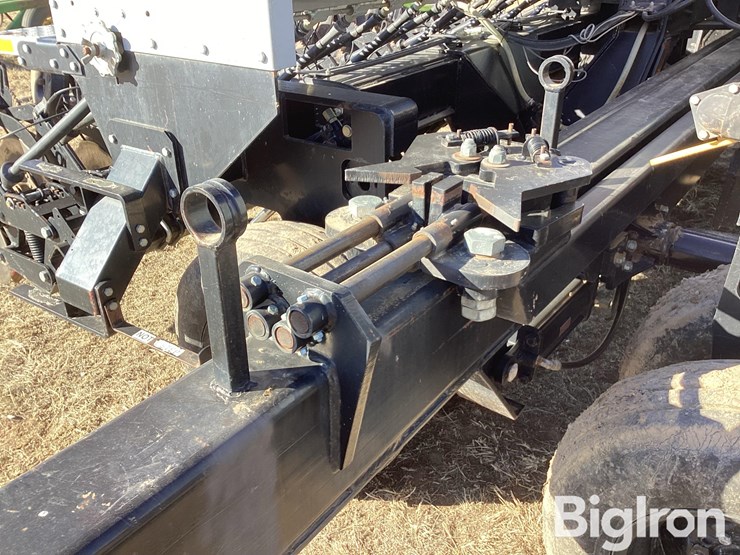 crustbuster-4740ap-dd48x10-box-grain-drill-image-10