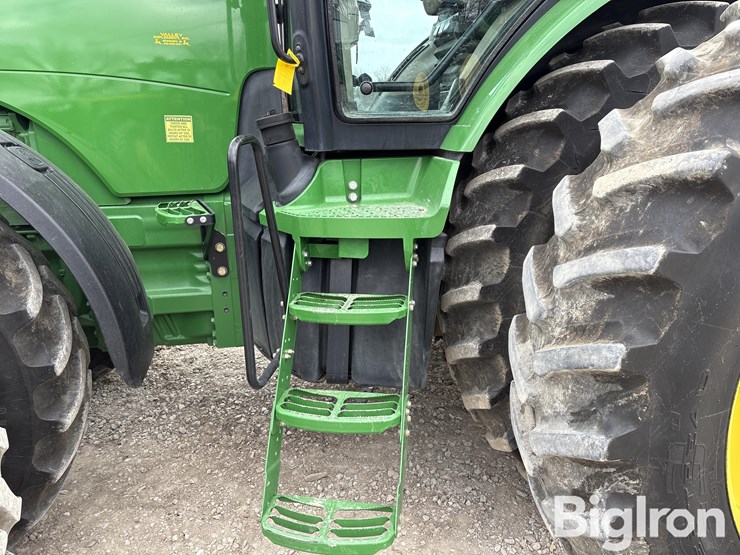john-deere-8320r-image-13