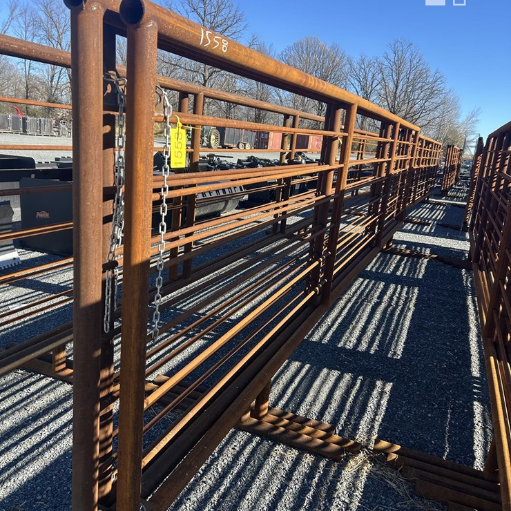 24' FREESTANDING GATES (QTY 3) 1558