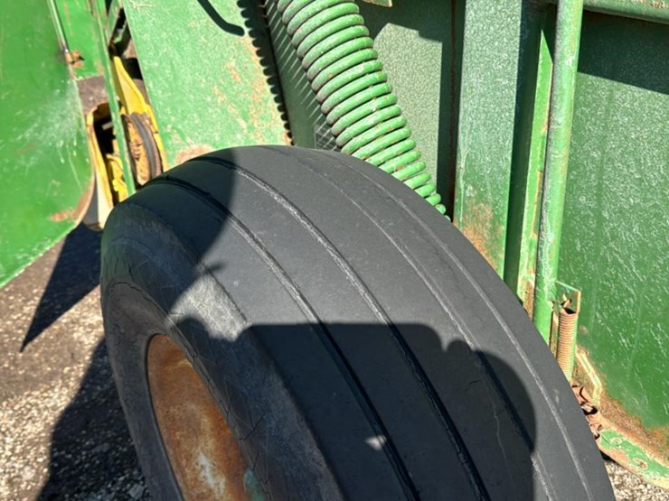 john-deere-510-image-28