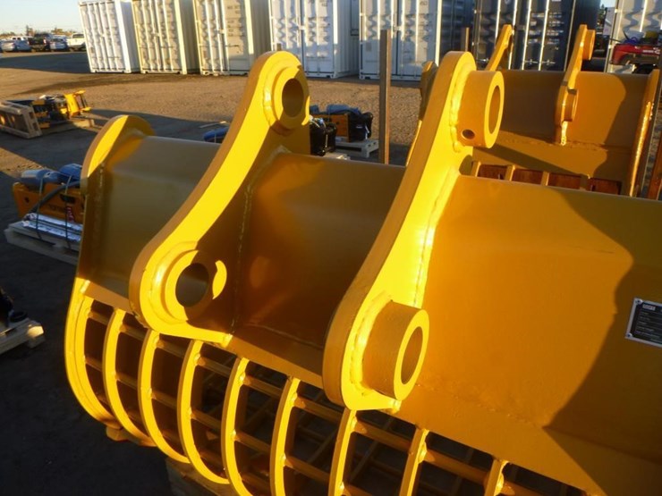 caterpillar-320-image-5