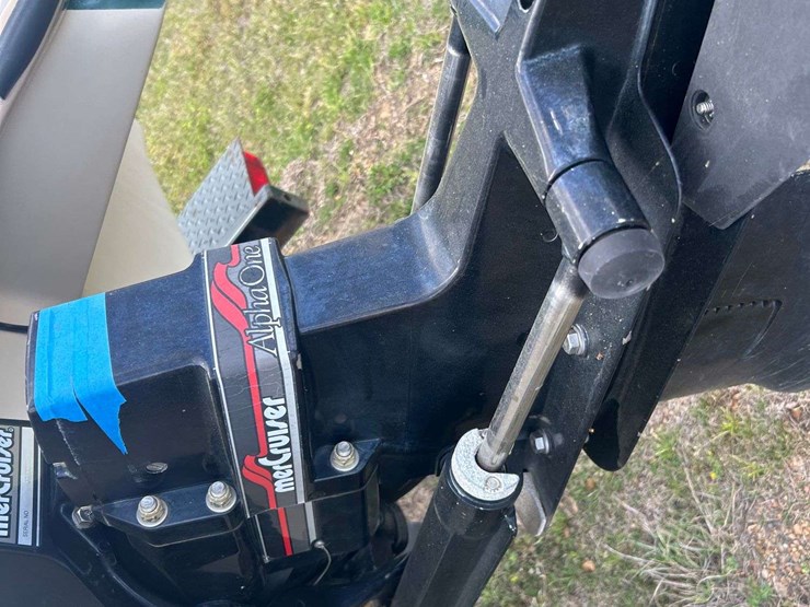 1996-vip-18'-ski-boat-image-36