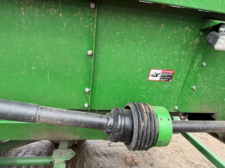 john-deere-c8r-image-8