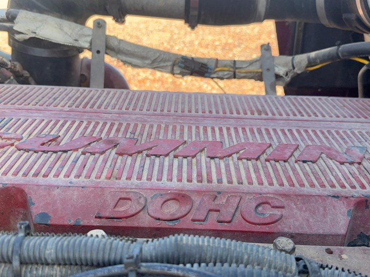 2004-kenworth-w900-image-8