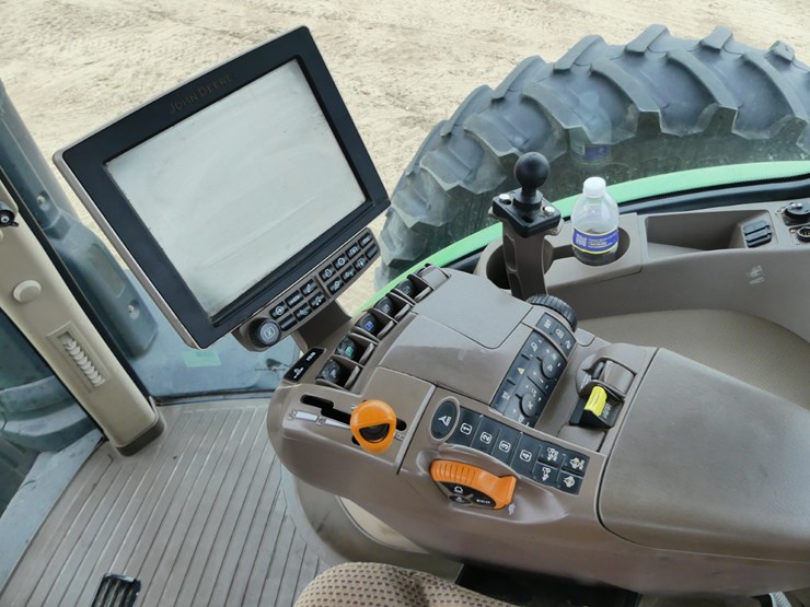 john-deere-8370r-image-13