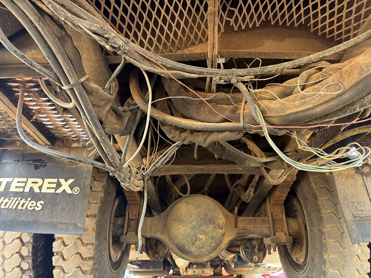 2004-international-durastar-4300-image-11