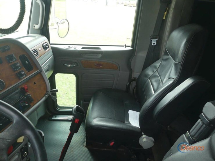 2007-peterbilt-379-image-16